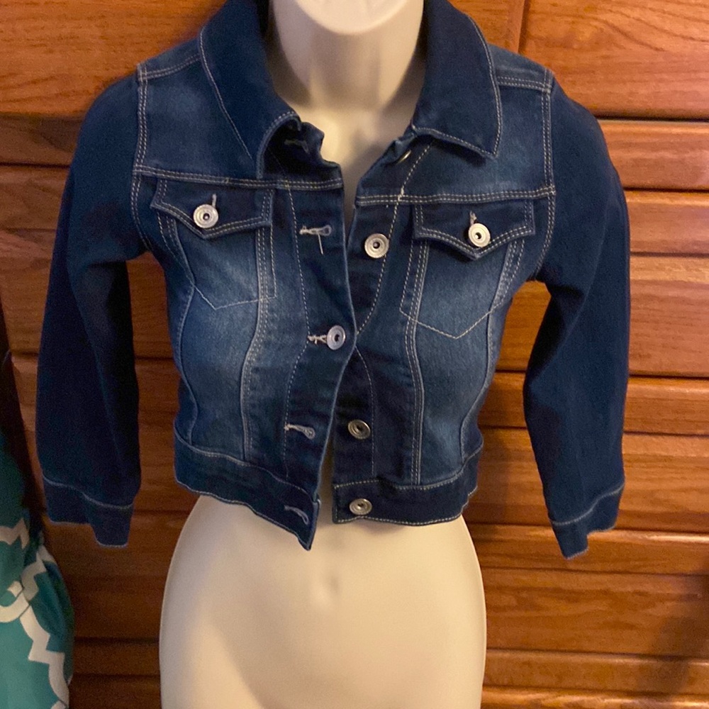 Like new denim jacket excellent condition